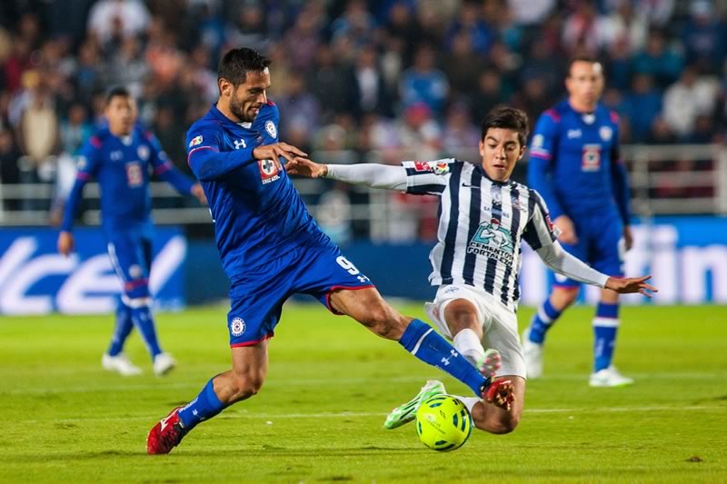 A qué hora juega Cruz Azul vs Pachuca en el Apertura 2015 y en qué