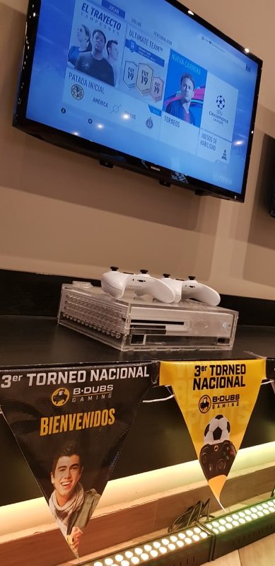 Buffalo Wild Wings Premia Al Campeón Nacional Del Torneo B-DUBS GAMING